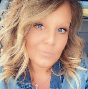 Meet your Posher, Kenzie